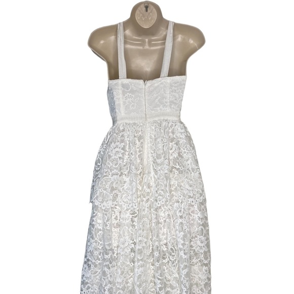 NBD | NWT Love My Way Lace Formal Maxi Gown in White Size XXS - Picture 7 of 9